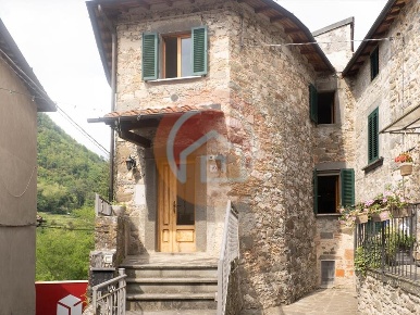 Foto Casa indipendente in Via della Chiesa 19, Coreglia Antelminelli