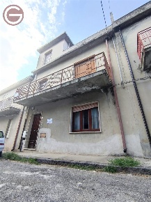 Foto Casa indipendente a Taurianova Centro di 200 m² con 3 locali