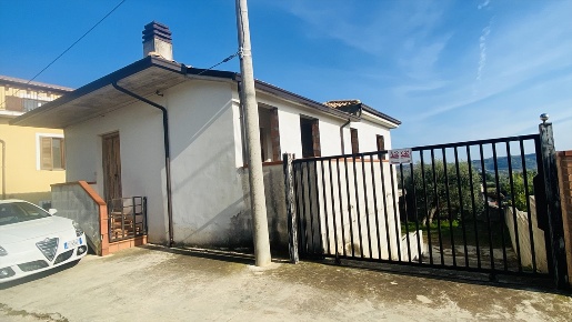 Foto Casa indipendente in Contrada Cerreto 200, Miglianico di 91 m²
