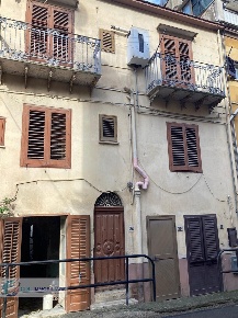 Foto Casa indipendente in via Ludovico Germanà 34, Lercara Friddi di 207 m²