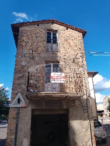 Foto Casa indipendente a Perugia di 230 m² con 5 locali in vendita