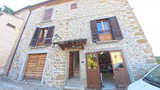 Foto Appartamento a Anghiari di 120 m² con 5 locali in vendita