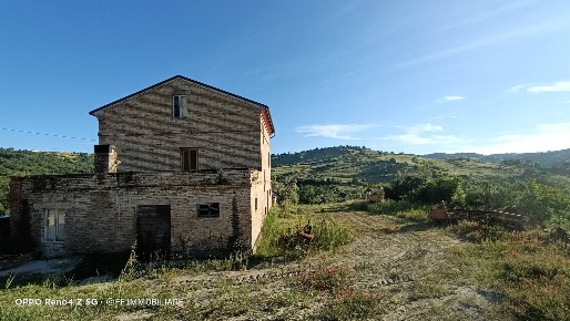 Foto Casa indipendente in Contrada Salegnano, Falerone in vendita