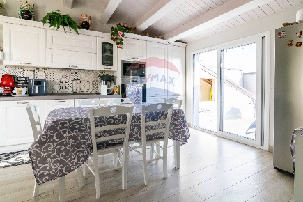 Foto Casa indipendente in Via Abate Meli, Paternò di 173 m² con 12 locali