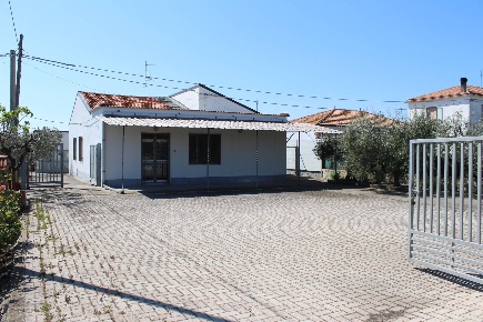Foto Casa indipendente in Statale 16 Adriatica, Vasto di 210 m² in vendita