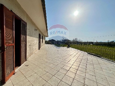 Foto Casa indipendente in Via Appia Km 187, Sparanise di 447 m² in vendita