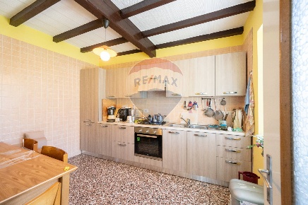 Foto Case semi ndipendenti in mulino vecchio, Corniglio di 378 m²