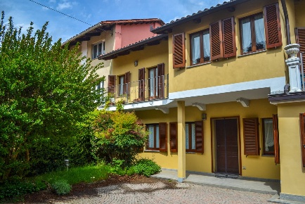 Foto Casa indipendente in Via Umberto I, Pecetto Torinese di 260 m²