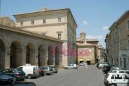 Foto Casa indipendente in via san martino, Montegiorgio in vendita