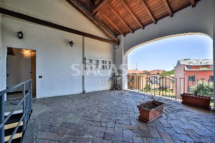 Foto Appartamento in Via Trento, Sulbiate Centro di 76 m² con 2 locali