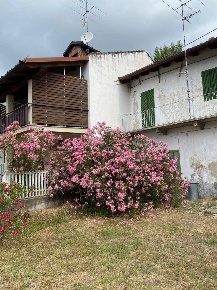 Foto Casa indipendente in Frazione Pironda, Montiglio Monferrato Montiglio