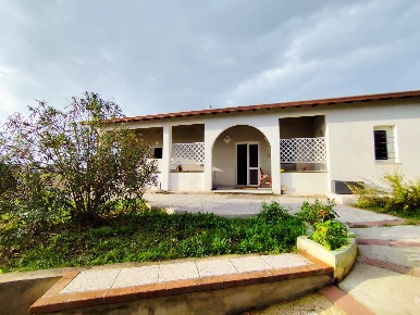 Foto Casa indipendente in Via Dario Melis, Ortacesus di 70 m² con 2 locali