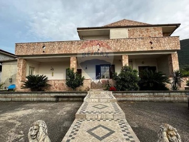 Foto Villa singola a Solopaca in vendita