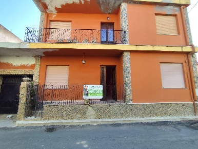 Foto Casa indipendente in Via Guasila, Samatzai di 180 m² con 5 locali