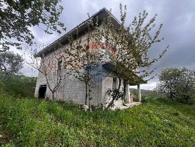 Foto Casa indipendente in CONTRADA SELVA, Toro in vendita
