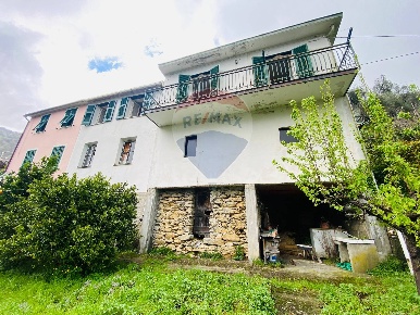 Foto Casa indipendente in LOCALITA' ARBOCCO', Rapallo di 300 m² in vendita