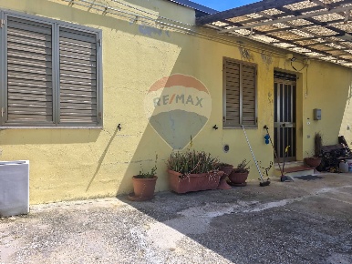 Foto Case semi ndipendenti in Via Valle Monte, Spoltore Centro di 108 m²
