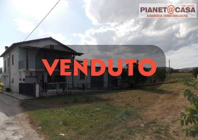 Foto Casa indipendente in Pagliare del Tronto, Spinetoli Pagliare di 220 m²
