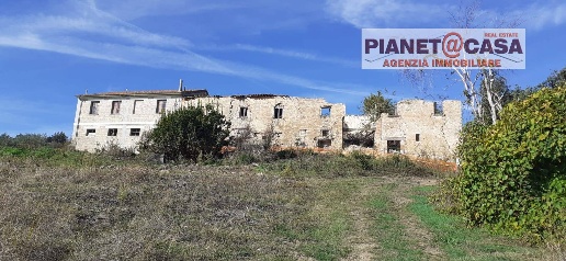 Foto Casa indipendente in C.da Ferretti, Spinetoli Centro di 630 m²