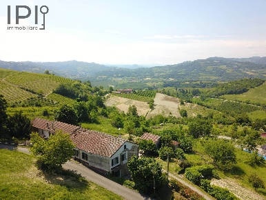 Foto Case semi ndipendenti in Via Collina-Asinari, Sessame di 400 m²