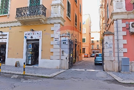 Foto Appartamento in Via Isonzo, Foggia Stazione di 179 m² con 5 locali