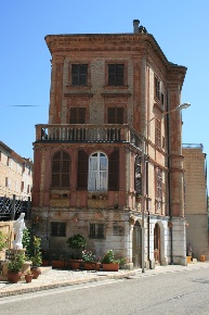 Foto Casa indipendente in trento, Petritoli in vendita