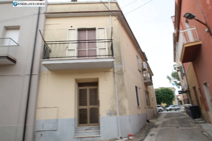 Foto Casa indipendente a Ururi di 83 m² con 3 locali in vendita