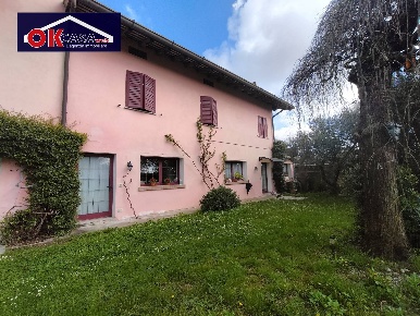 Foto Casa indipendente in Via Mazzini, Ruda di 500 m² con 12 locali
