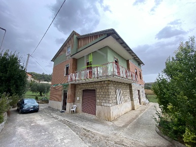 Foto Casa indipendente in Fne Colonnata, Ascoli Piceno in vendita