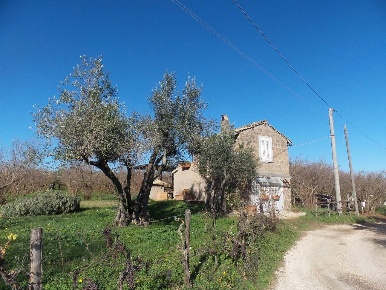 Foto Magazzino in Località Li piani, Caprarola di 31 m² con 1 locali