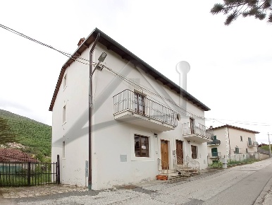 Foto Casa indipendente in Via Madonna delle Prata, Villa Sant'Angelo Centro