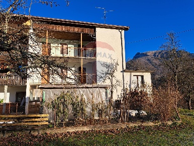Foto Case semi ndipendenti in Via Gorna, Lamon in vendita