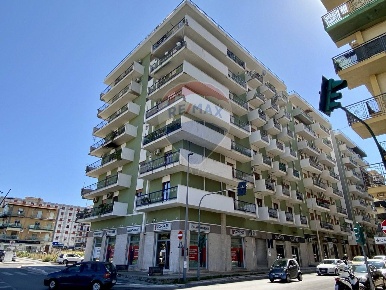 Foto Appartamento in Via Città di Palermo, Bagheria Centro di 182 m²