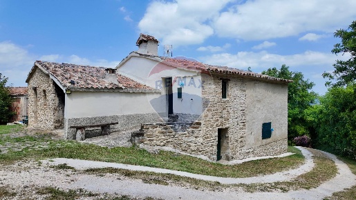 Foto Casa indipendente in Via Forchiusa Est, Serra San Quirico di 130 m²