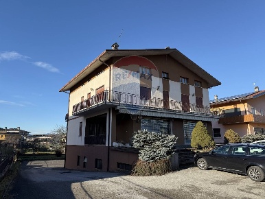 Foto Casa indipendente in Via Salvatelli, Borgo Valbelluna in vendita