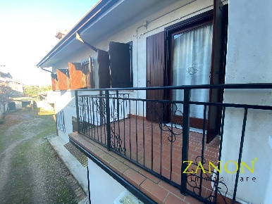 Foto Case semi ndipendenti in Via Latina, Romans d'Isonzo in vendita