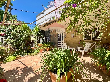 Foto Villa a schiera in Via Onorato Carlandi, Manziana in vendita