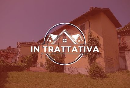 Foto Casa indipendente in Via Scampini, Cuasso al Monte di 179 m²