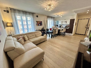 Foto Appartamento a Alessandria di 110 m² con 4 locali in vendita