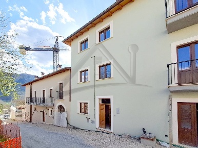 Foto Casa indipendente in Via Della Piega, Sant'Eusanio Forconese Centro