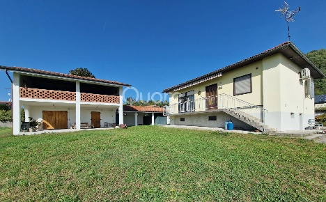 Foto Casa indipendente in Via Sottomonte, Artegna Centro di 175 m²