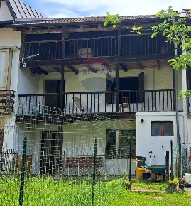 Foto Case semi ndipendenti in VIA PAGANINI LIBERALE, Lamon in vendita