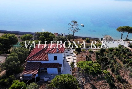 Foto Villa singola in Località Taccarossa, Carloforte di 190 m² in vendita