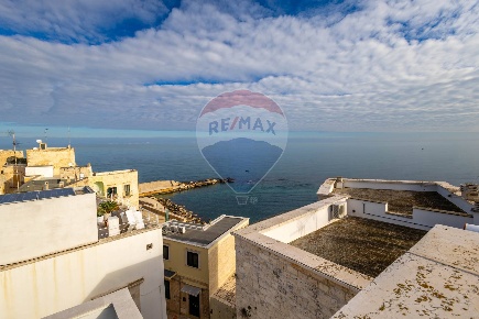 Foto Casa indipendente in VIA SAN GIACOMO, Giovinazzo di 160 m² in vendita
