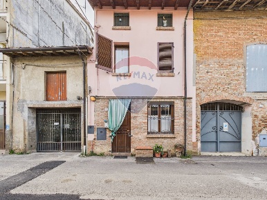 Foto Case semi ndipendenti in Via Spalti, Casei Gerola Casei di 132 m²