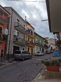 Foto Casa indipendente a Roggiano Gravina di 168 m² con 5 locali in vendita