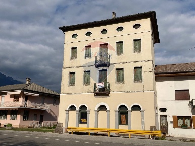 Foto Casa indipendente in Strada Statale 51, Ponte nelle Alpi in vendita
