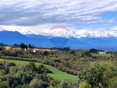 Foto Villa singola in sp661, Belvedere Langhe di 268 m² con 7 locali