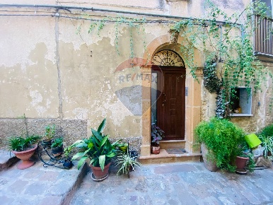 Foto Case semi ndipendenti in VIA MISERICORDIA, Piazza Armerina di 144 m²