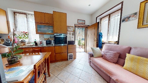 Foto Appartamento in via dante, Tradate Centro di 89 m² con 3 locali